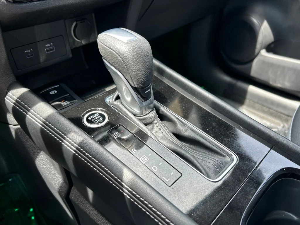 Used 2024 Boulder Gray Metallic Nissan SR image 35