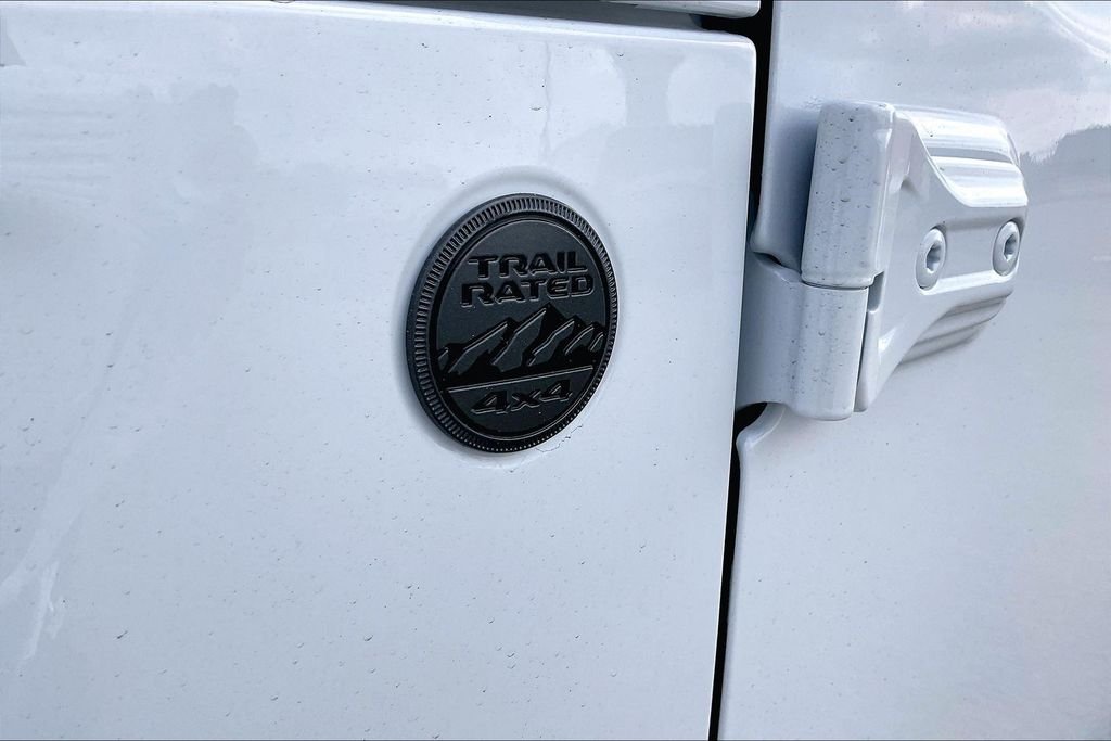 New 2026 Jeep Wrangler Sahara 4D Sport Utility