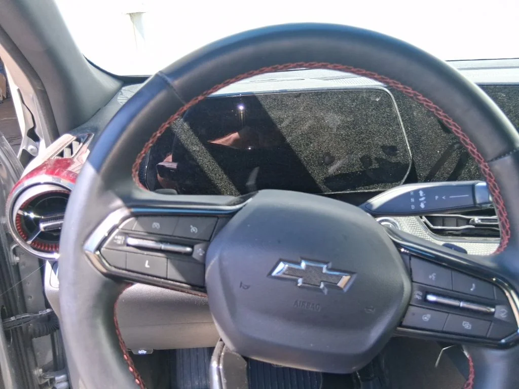 Used 2025 Gray Chevrolet RS image 10