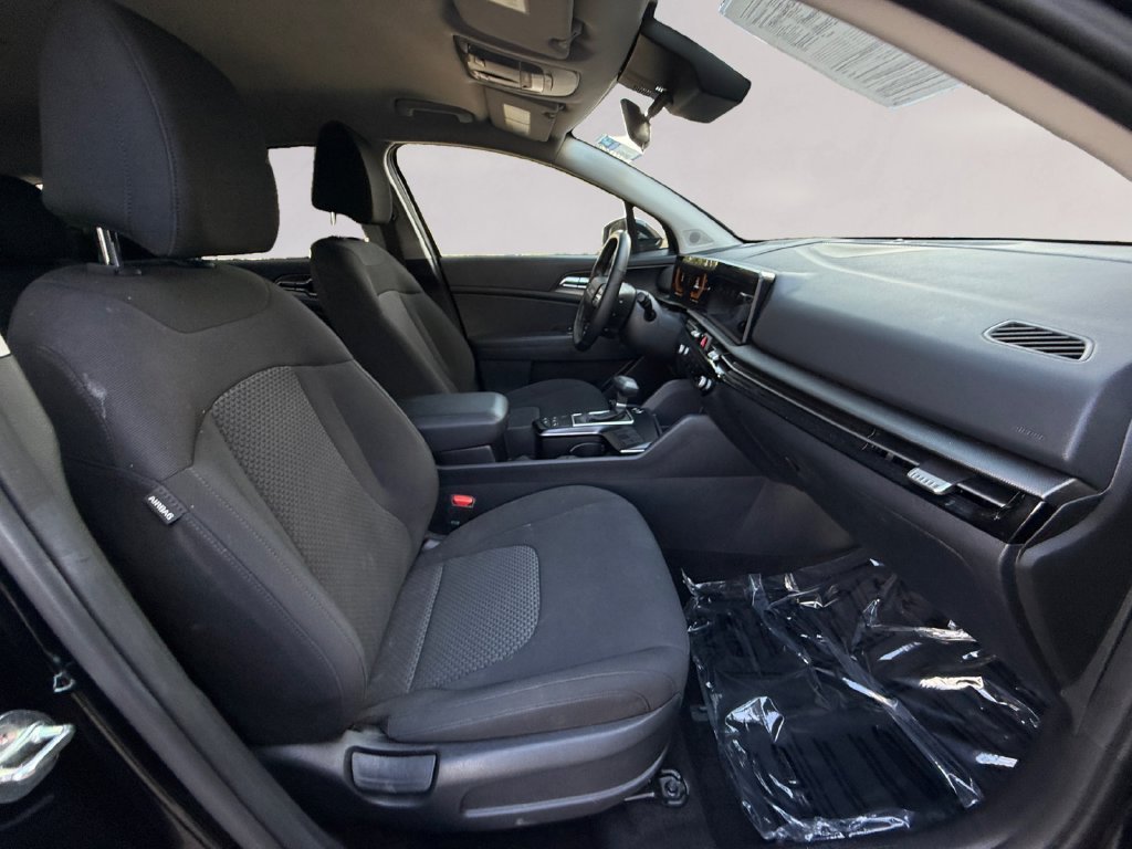 Used 2026 Black Kia LX image 17