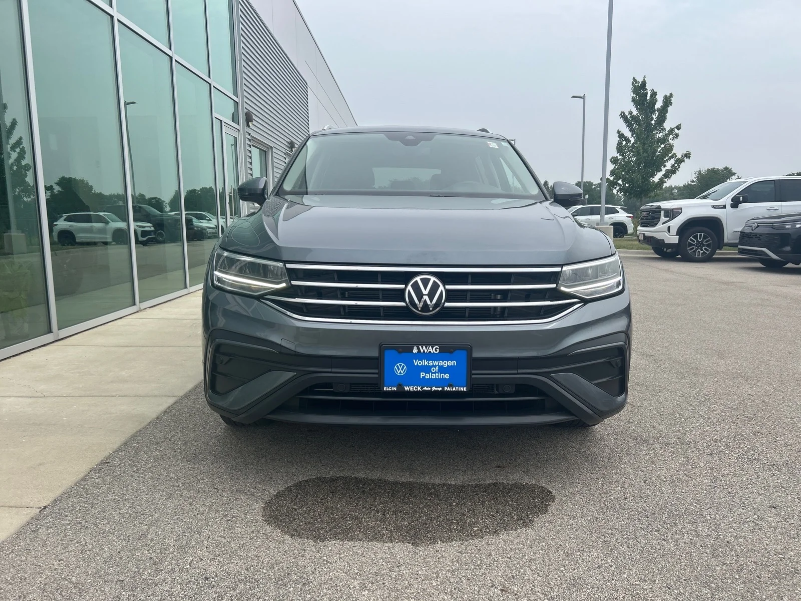 Used 2023 Gray Volkswagen 2.0T SE 4MOTION image 8