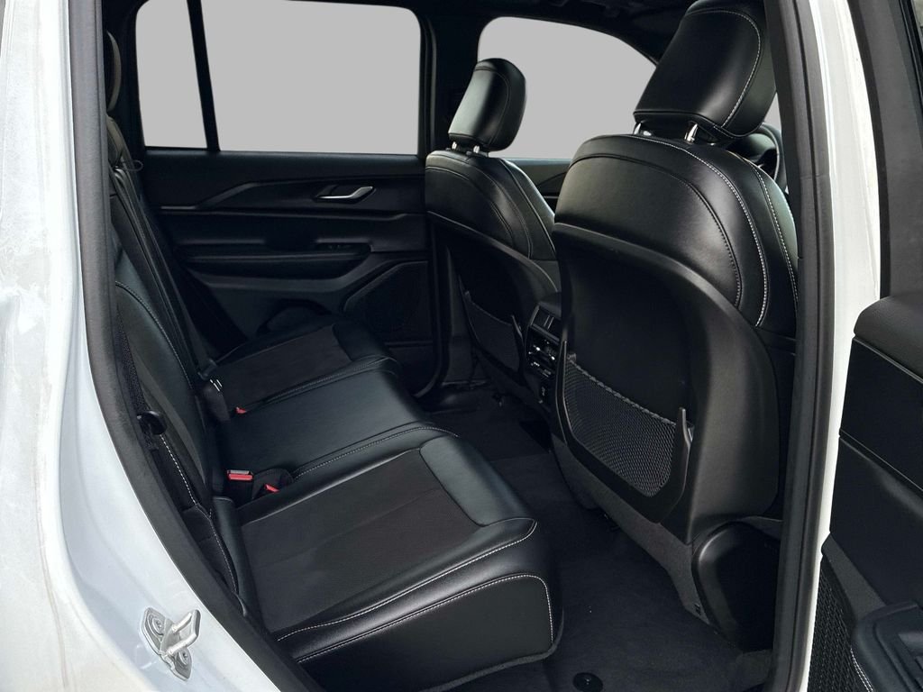 Used 2023 White Jeep Altitude X image 10