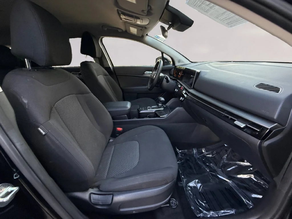 Used 2026 Black Kia LX image 17