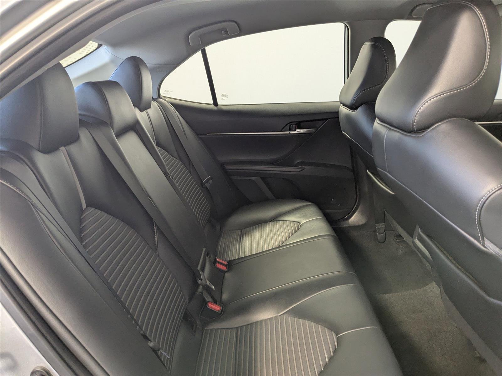 2022 Toyota Camry SE - Photo 19