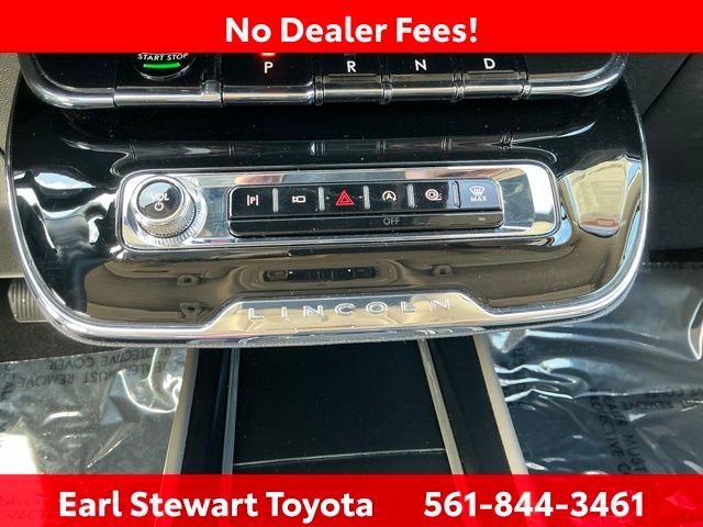 Used 2023 Silver Lincoln Reserve image 47