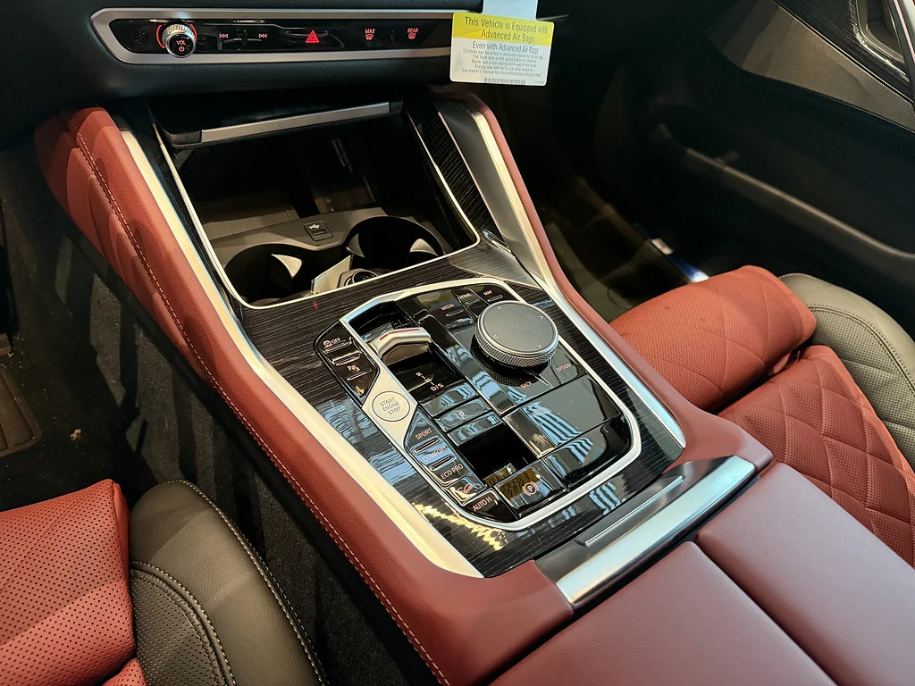 New 2027 Brooklyn Grey Metallic BMW xDrive40i image 10