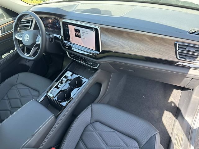 New 2026 Gray Volkswagen SE w/Technology image 33