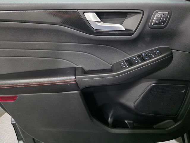 Used 2022 Blue Ford SEL image 10
