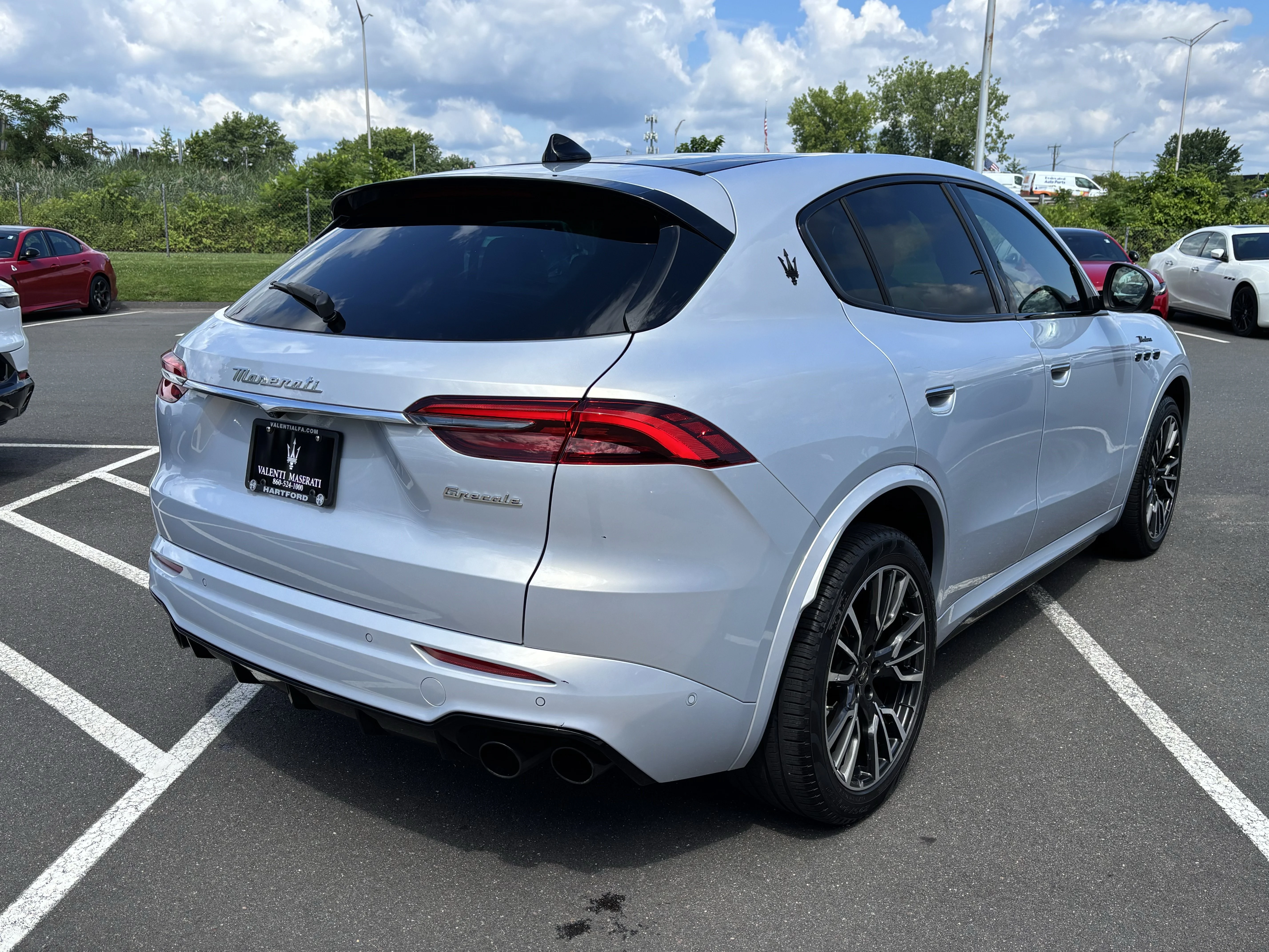 Certified Used 2023 Bianco Astro Metallic Maserati Modena image 8