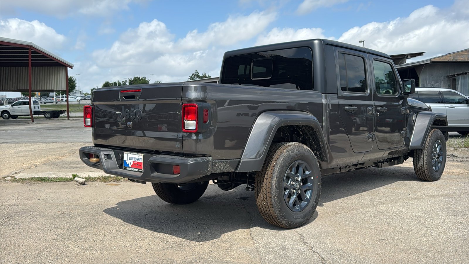 New 2026 Granite Crystal Metallic Clear-Coat Exterior Paint Jeep 85th Anniversary Edition image 5