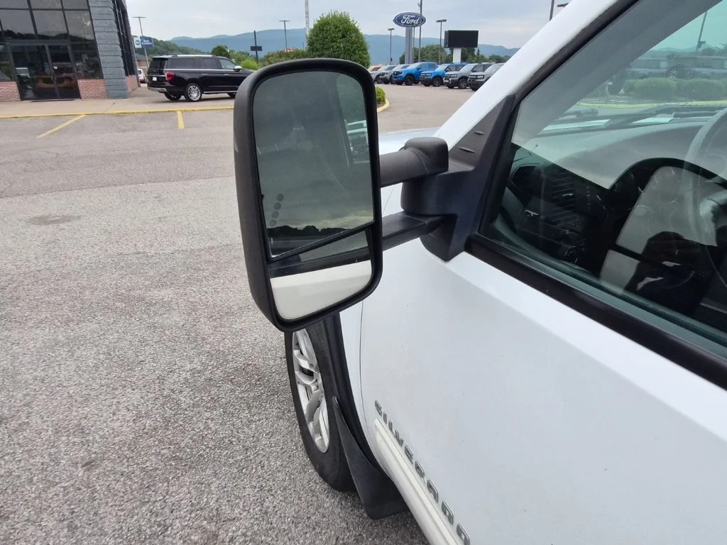 Used 2012 Summit White Chevrolet LT image 13