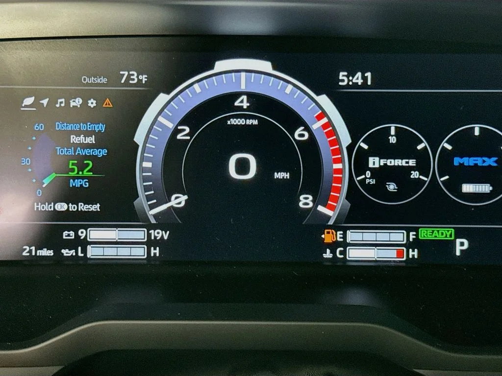 New 2026 Wind Chill Pearl Toyota Platinum image 12