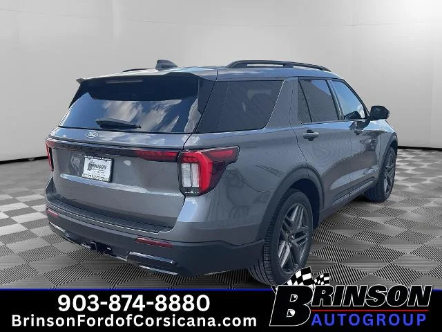New 2027 Carbonized Gray Metallic Ford ST-Line image 25