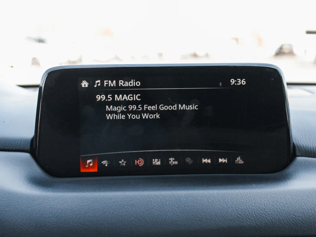 Used 2018 Eternal Blue Mica Mazda Grand Touring image 18