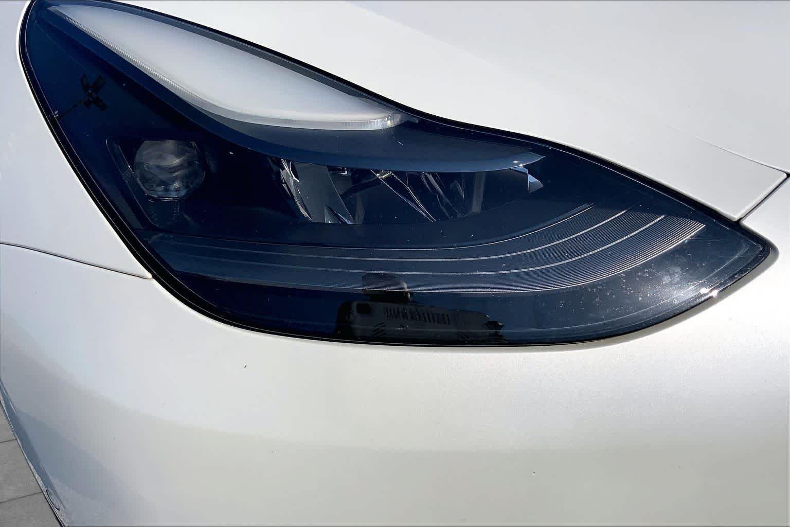 Used 2021 Pearl White Multi-Coat Tesla Long Range image 25