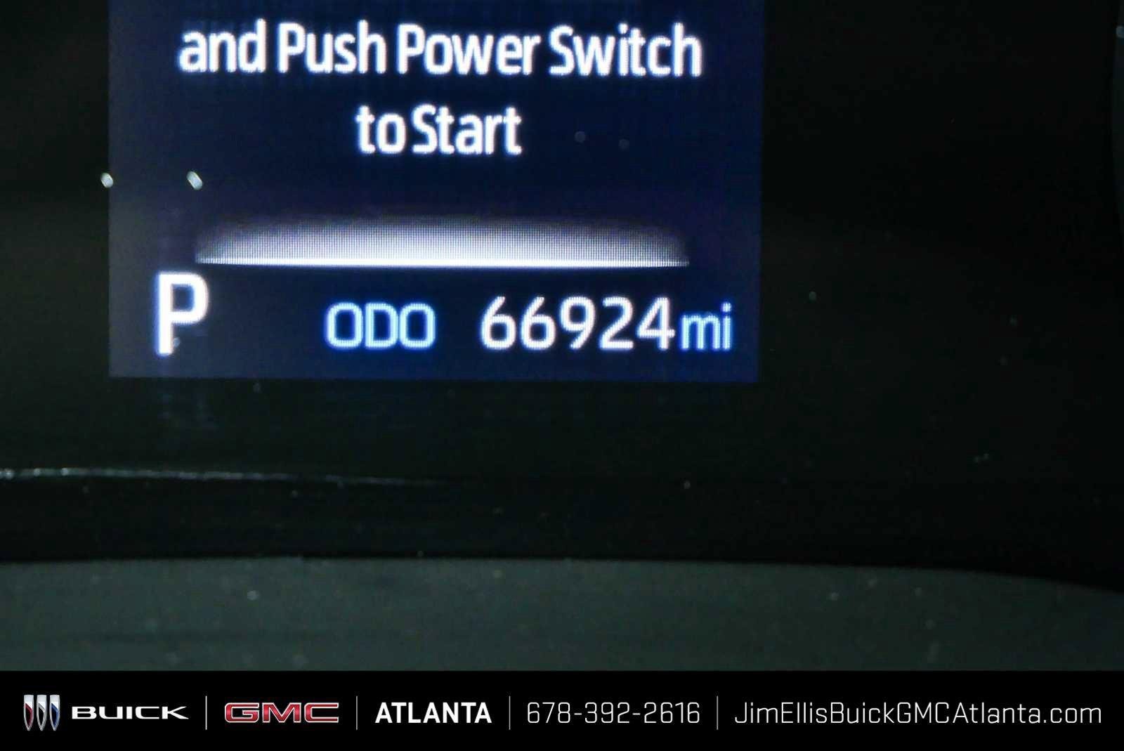 2024 Toyota Sienna XLE - Photo 8