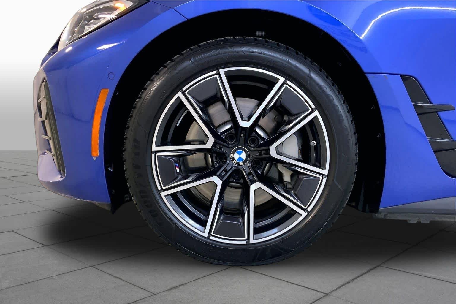 Used 2024 Portimao Blue Metallic BMW xDrive40 image 10