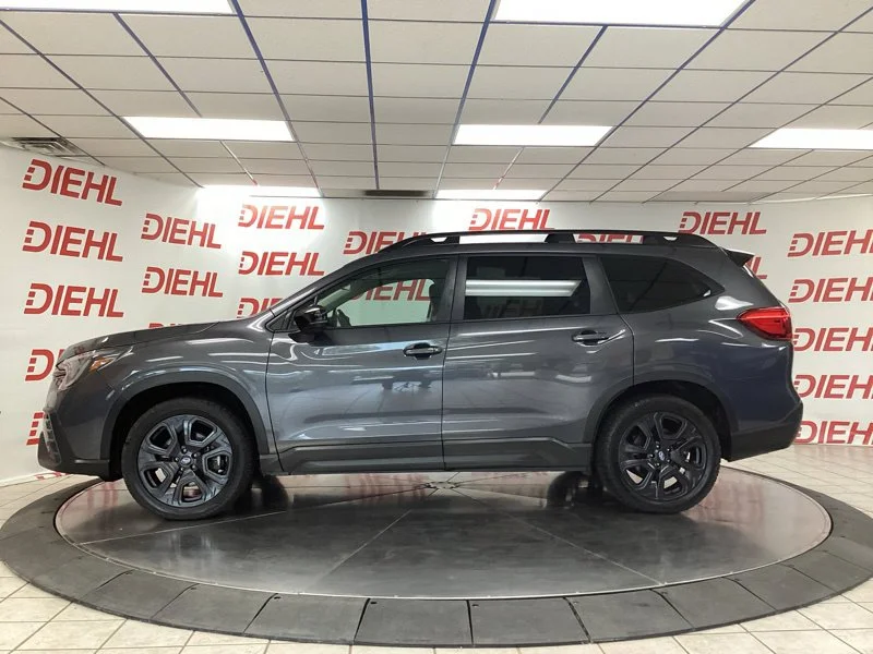 Used 2024 Gray Subaru Onyx Edition image 4