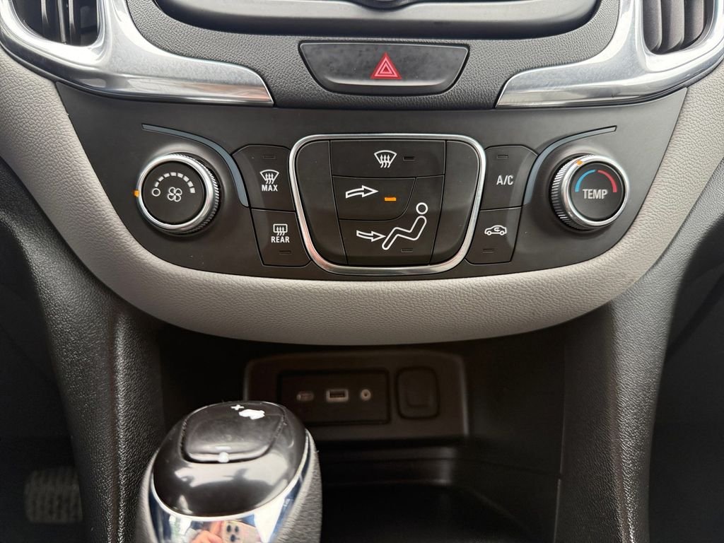 Used 2021 Blue Chevrolet LT image 23
