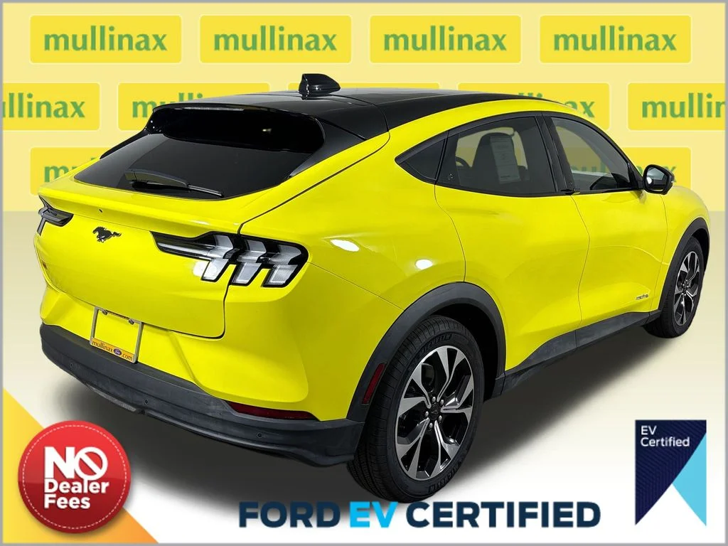 Certified Used 2025 Yellow Ford Select image 3
