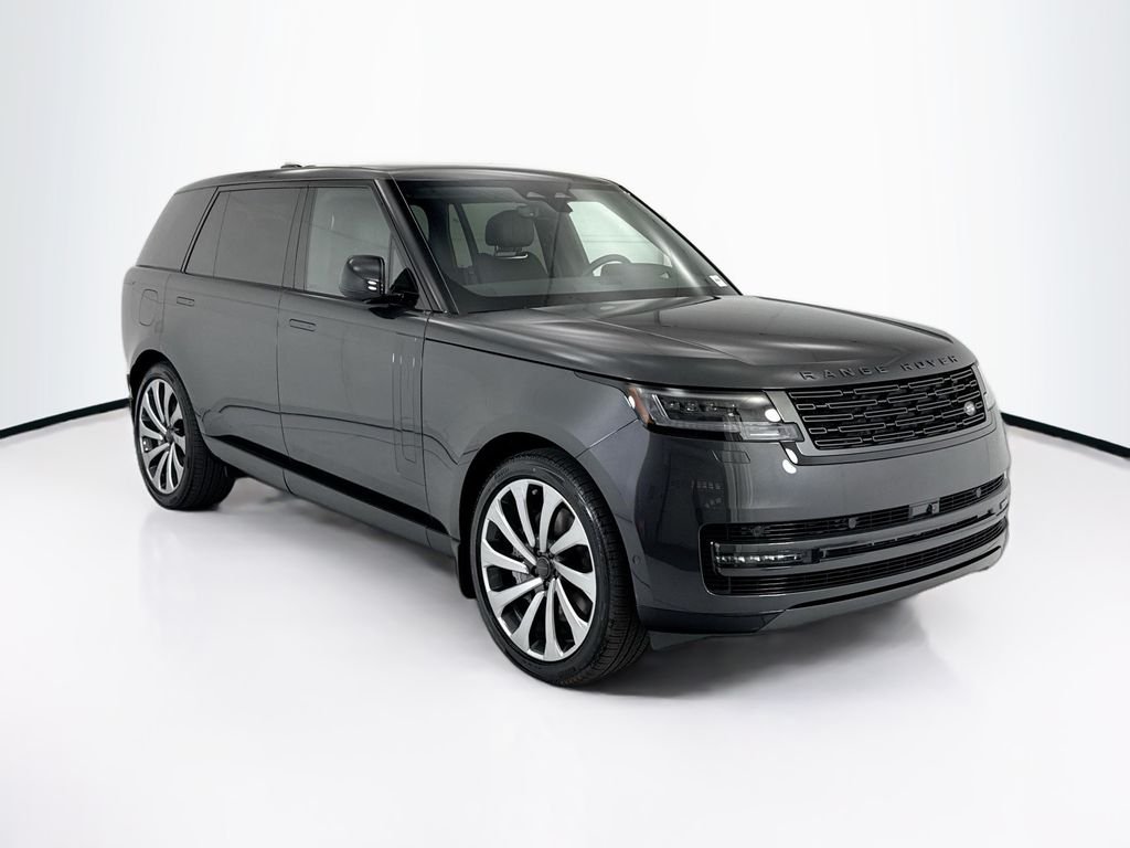 New 2026 Carpathian Gray Premium Metallic Land Rover SE image 3