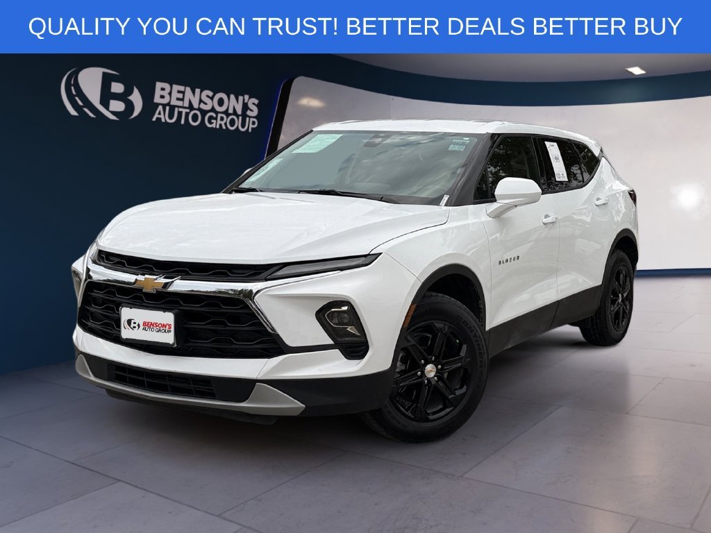 Used 2025 White Chevrolet LT image 1