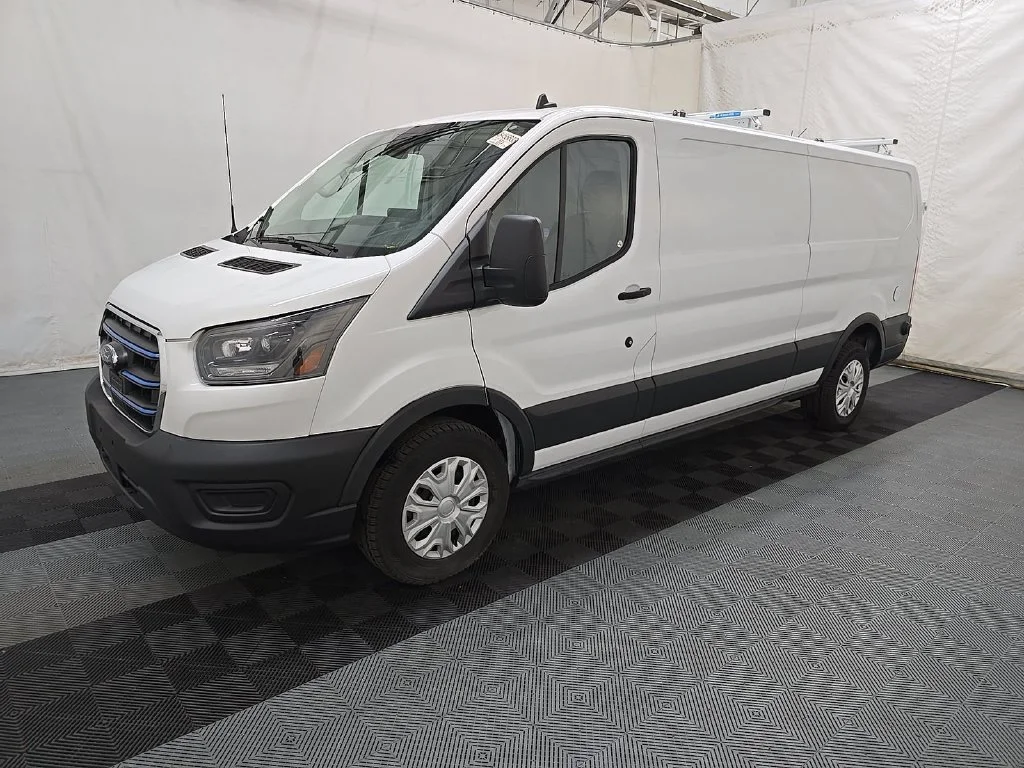Used 2024 White Ford  image 1