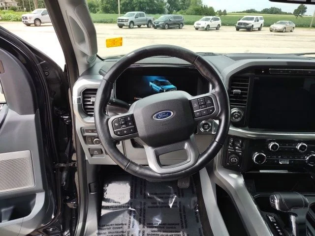 Certified Used 2021 Blue Metallic Ford Lariat image 14