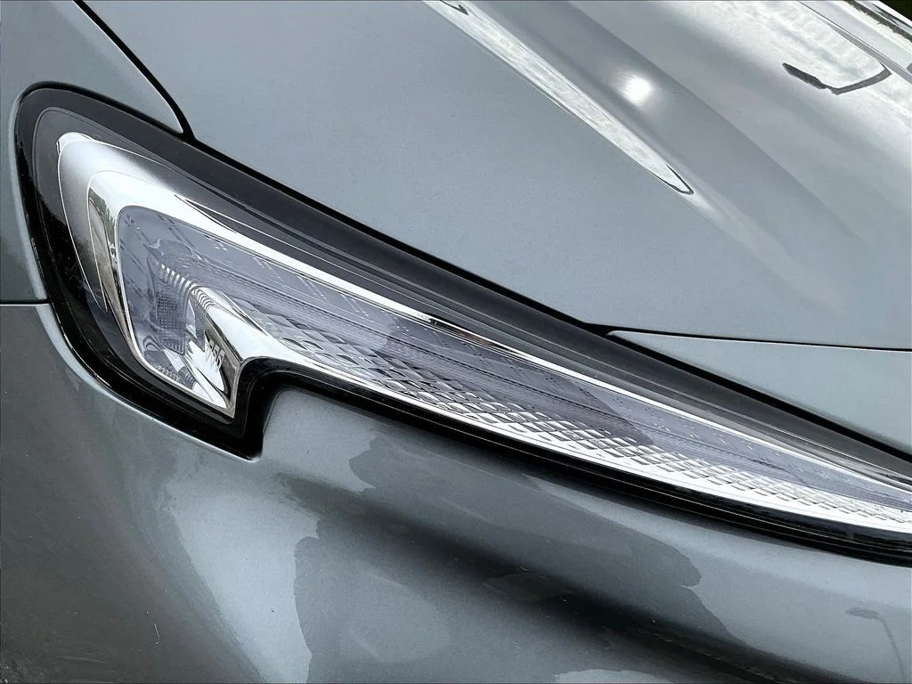 Used 2025 Gray Buick Preferred image 32