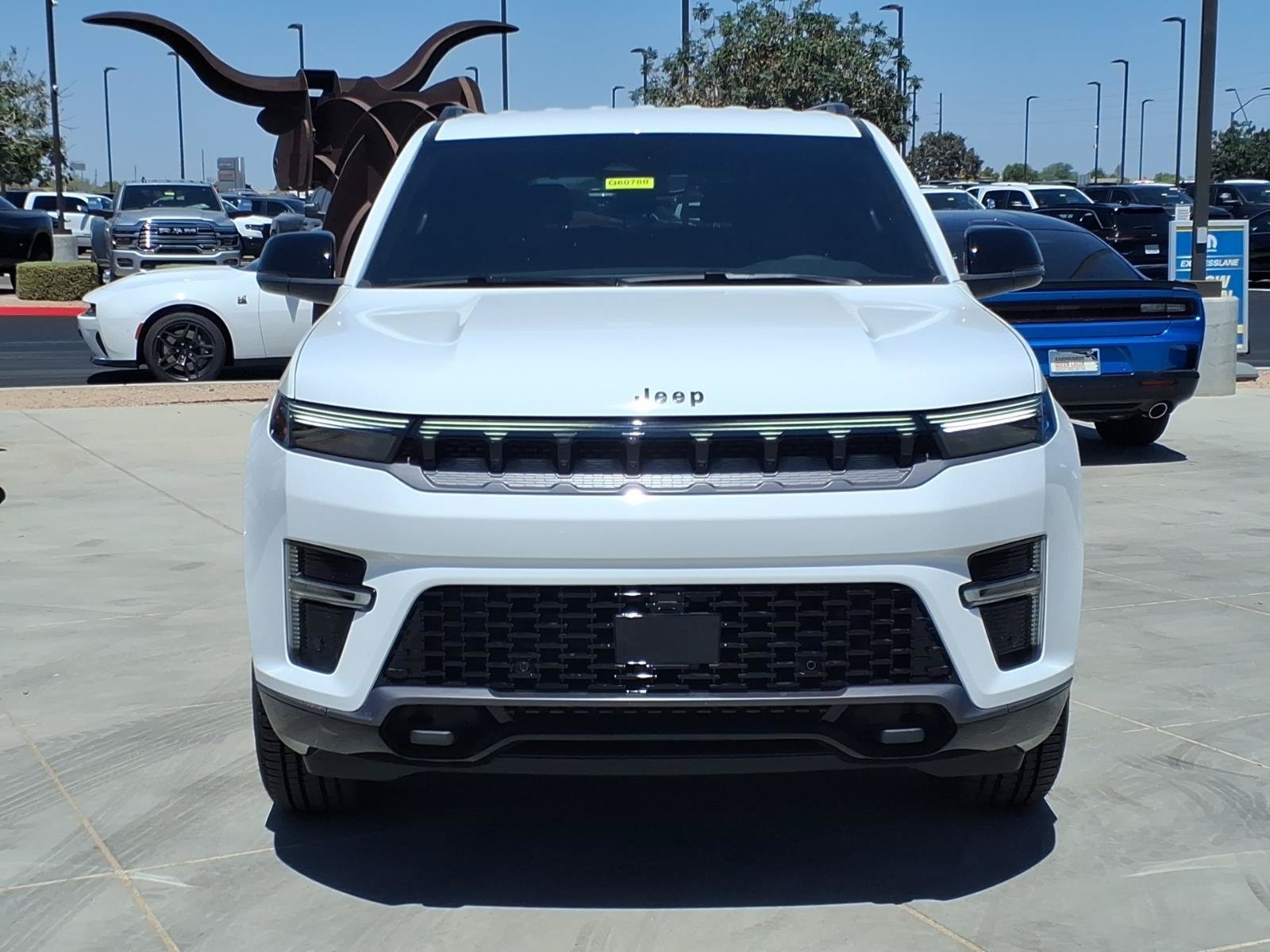 New 2026 Bright White Clear-Coat Exterior Paint Jeep Limited Altitude image 3