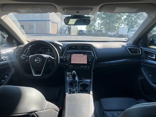 Used 2023 White Nissan Platinum image 20