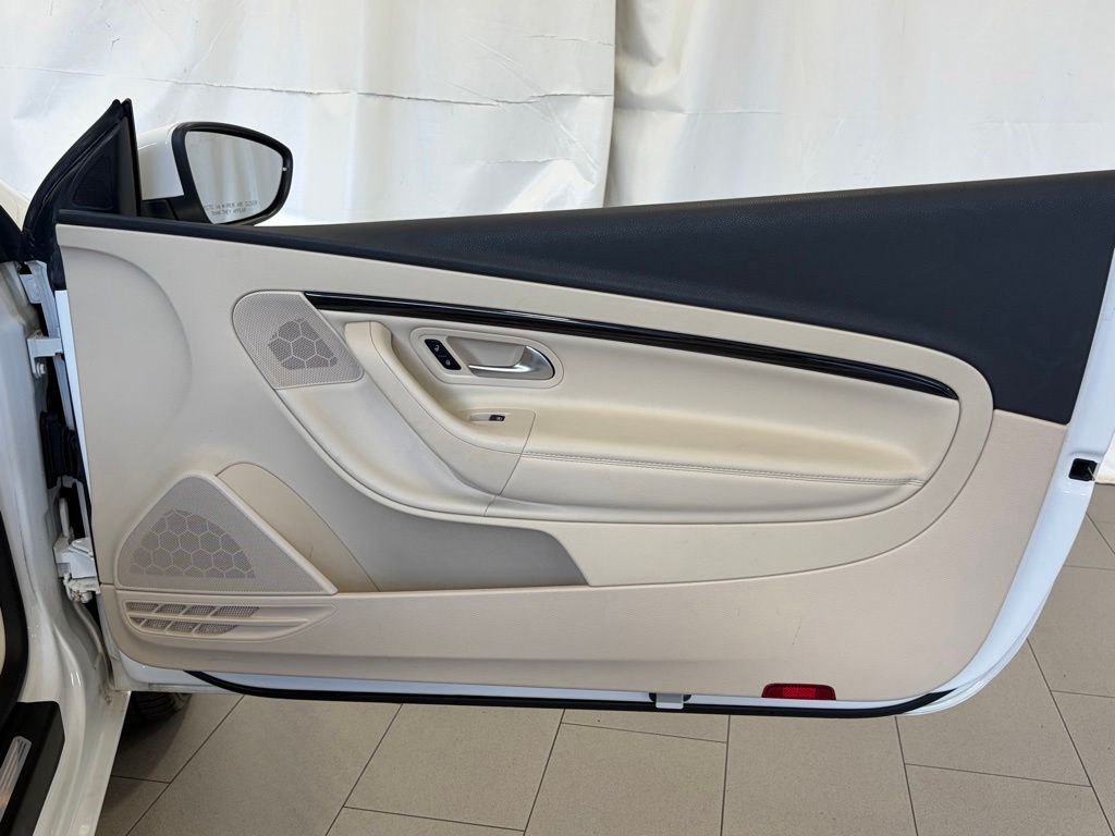 Used 2013 Candy White Volkswagen Lux image 23