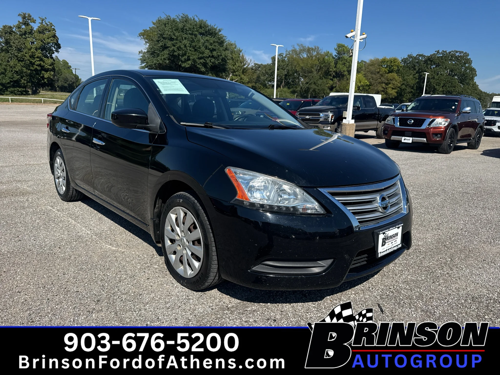 Used 2015 Super Black Nissan SV image 3