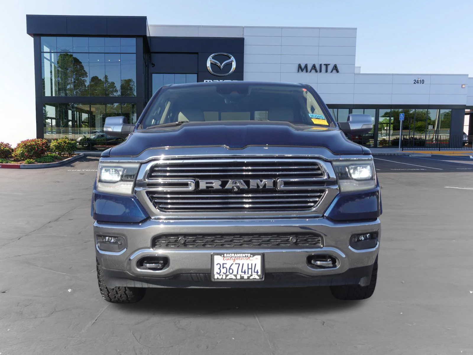 Used 2020 Patriot Blue Pearlcoat Ram Laramie image 9