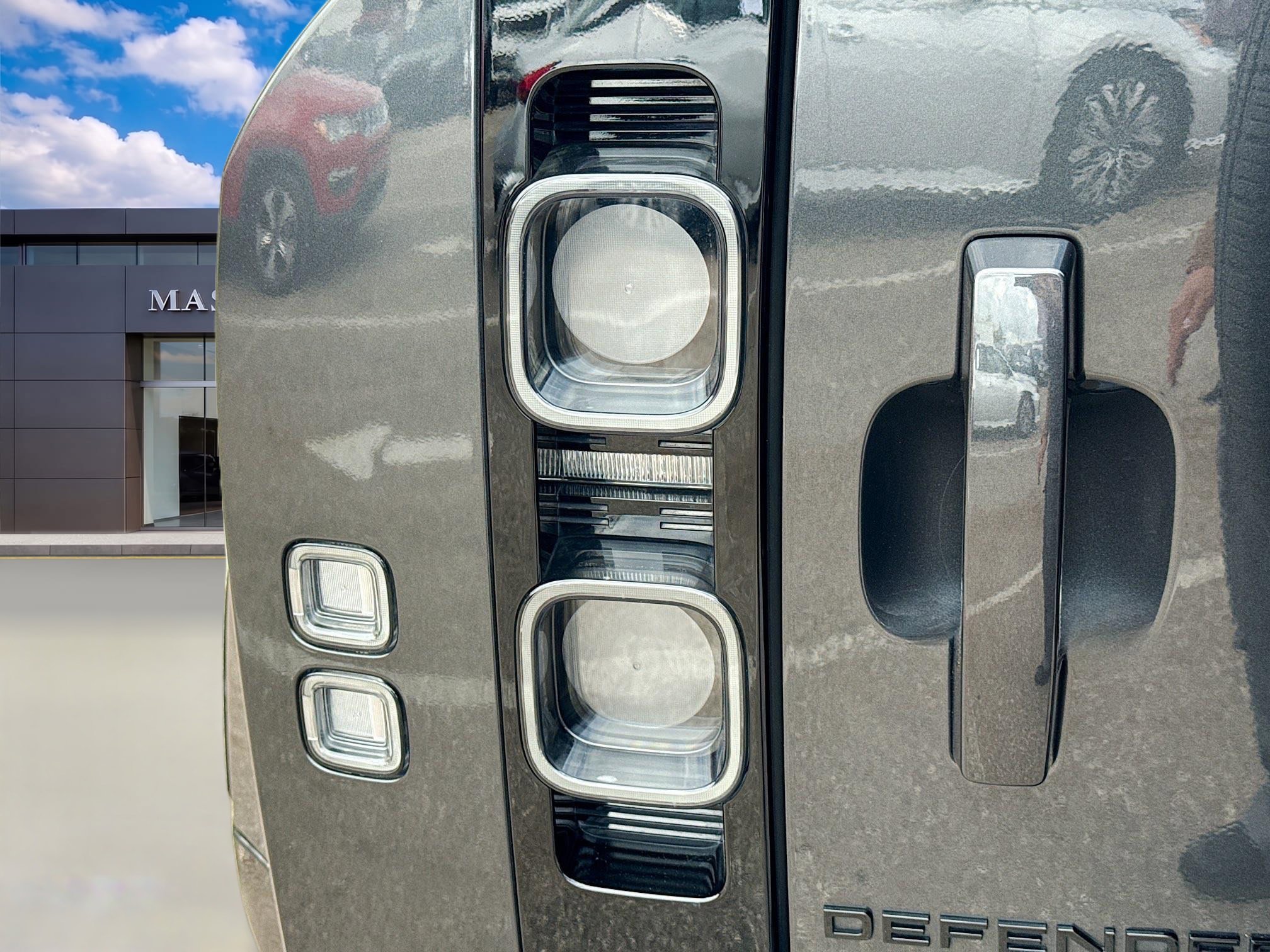 Used 2023 Carpathian Gray Premium Metallic Land Rover Carpathian Edition image 10