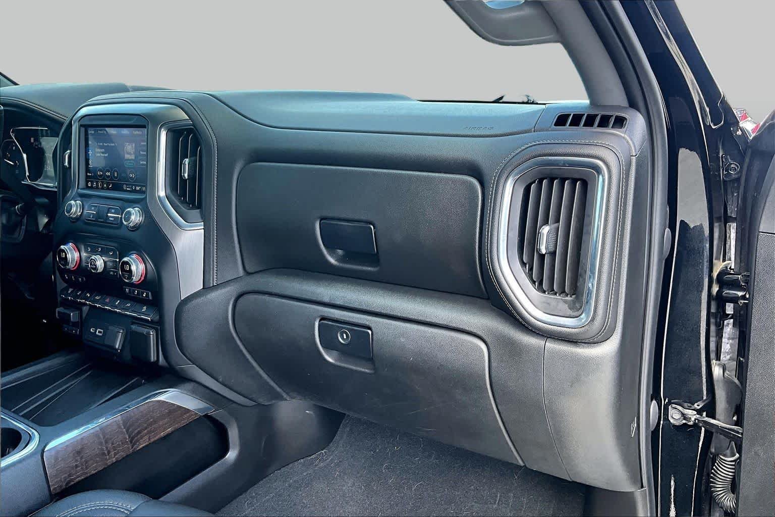 Used 2021 Onyx Black GMC Denali image 17