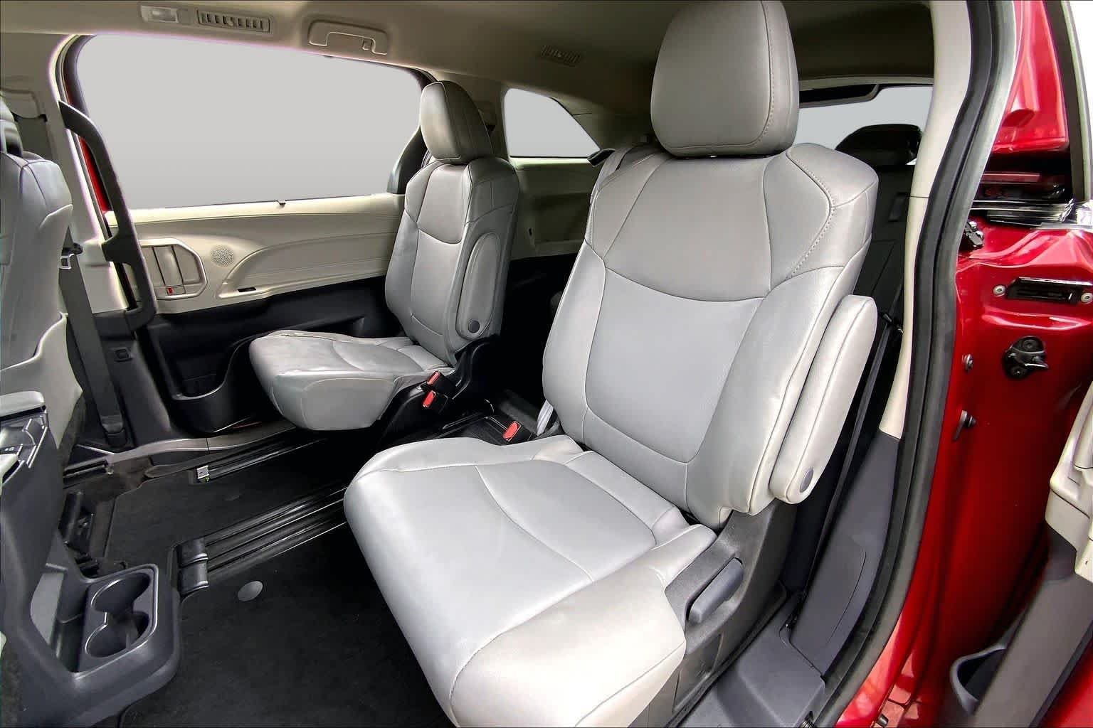 Used 2023 Ruby Flare Pearl Toyota XLE image 19