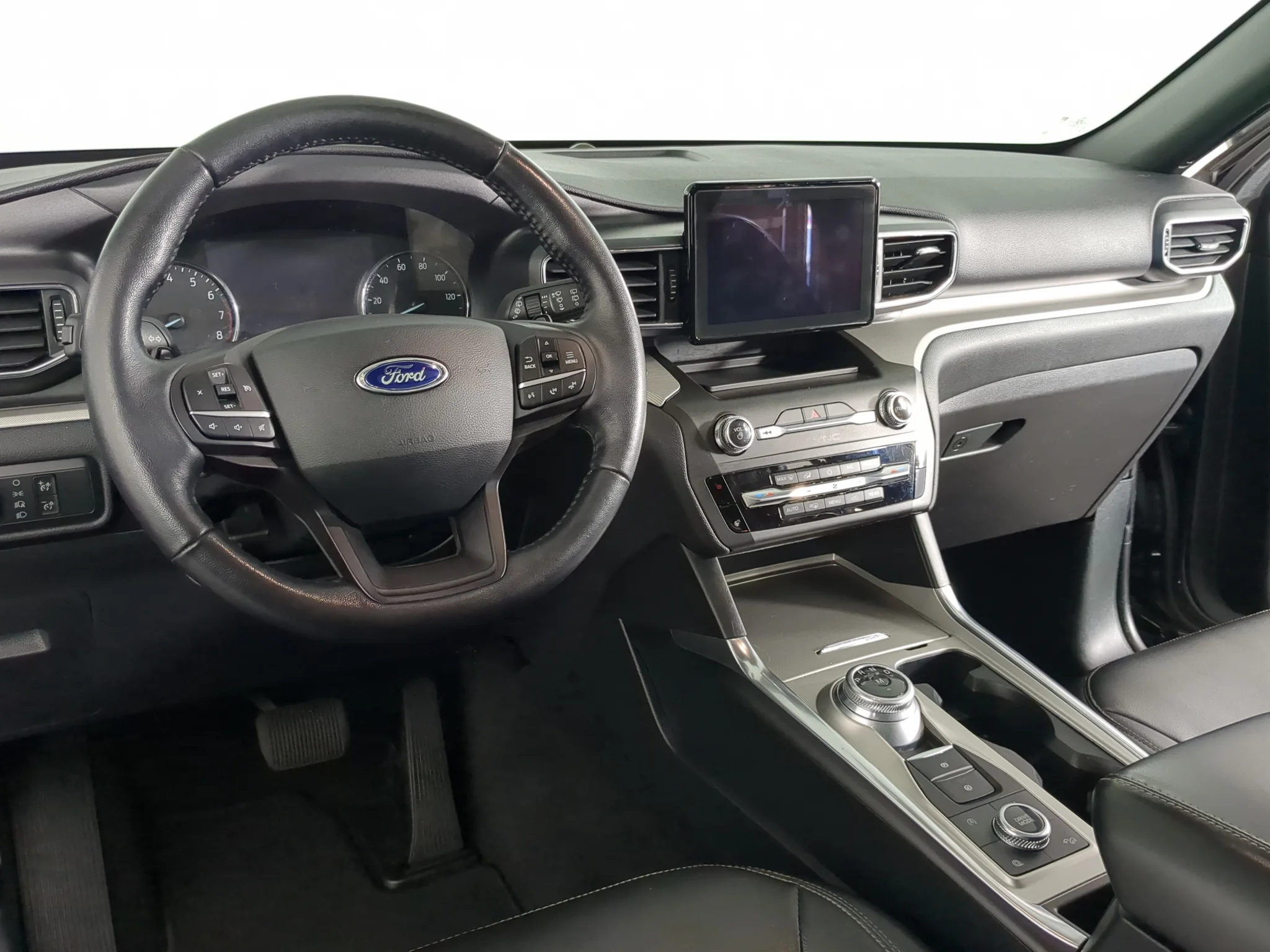 Used 2020 Agate Black Metallic Ford XLT image 13