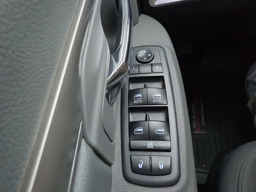Used 2019 Black Ram SLT image 9