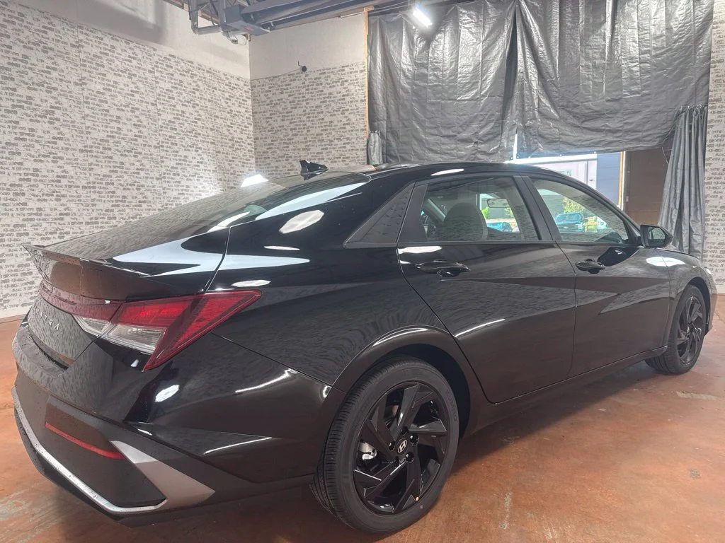 New 2026 Abyss Black Hyundai SEL Sport Plus image 7