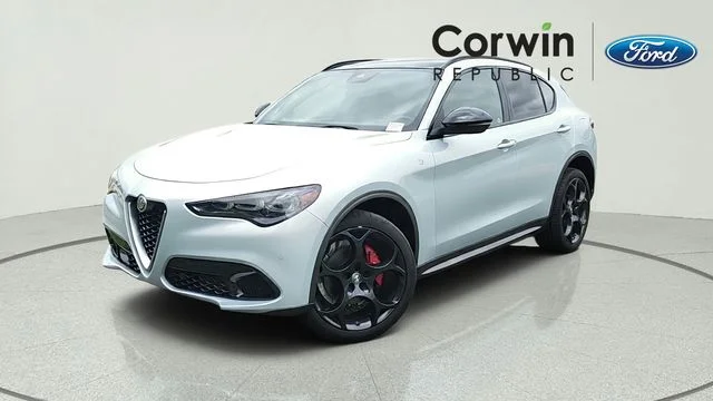 2024 Alfa Romeo Stelvio Ti AWD's photo