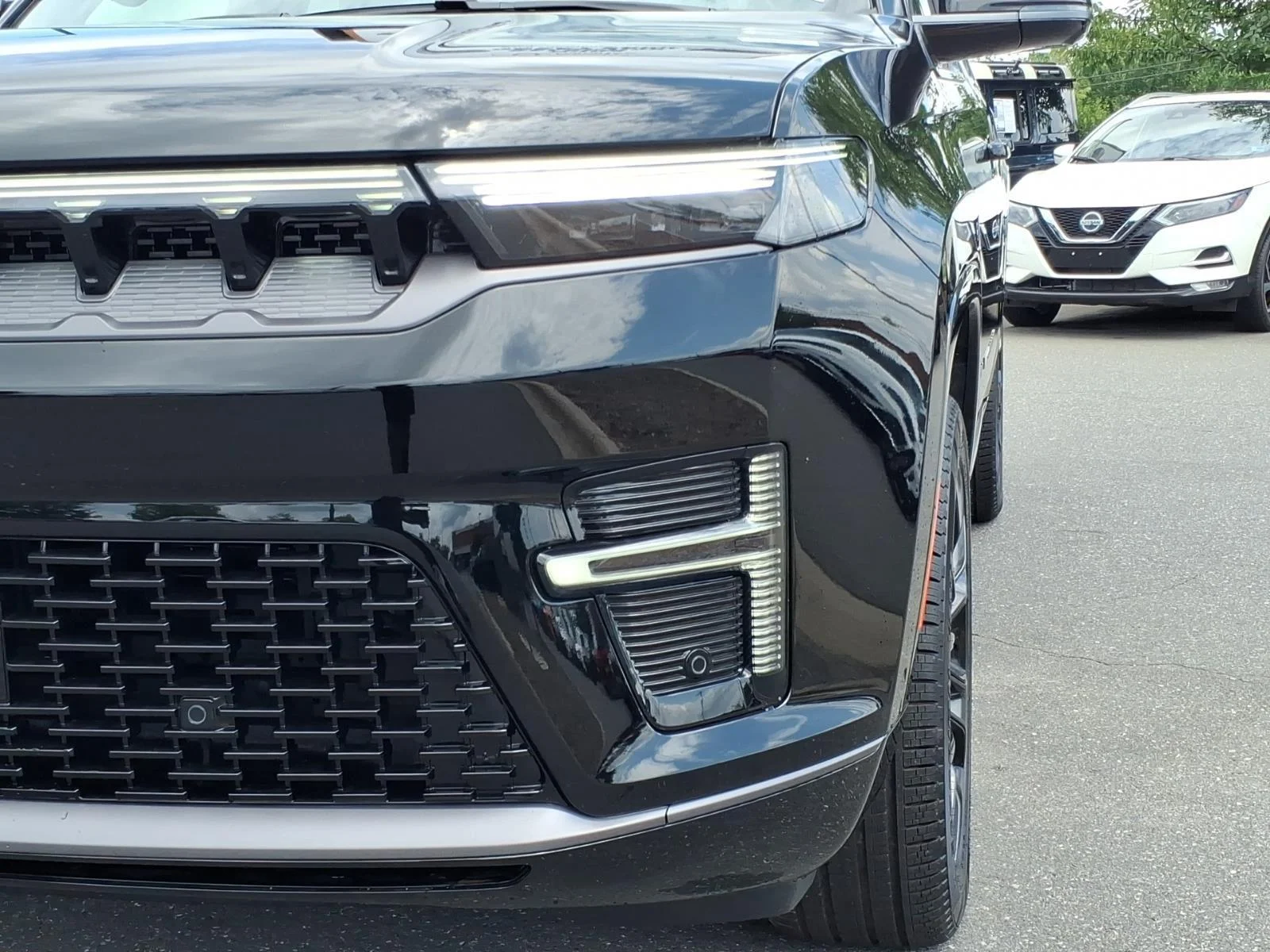 New 2026 High Gloss Black Jeep Summit Obsidian image 18