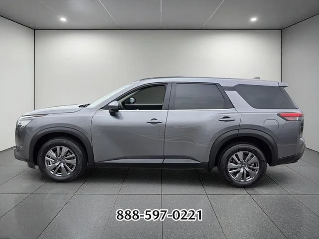 Used 2022 Gray Nissan S image 2