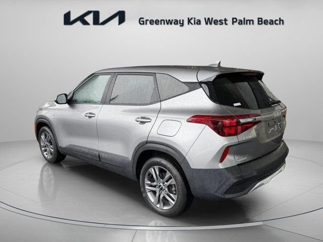 Used 2022 Gray Kia LX image 5