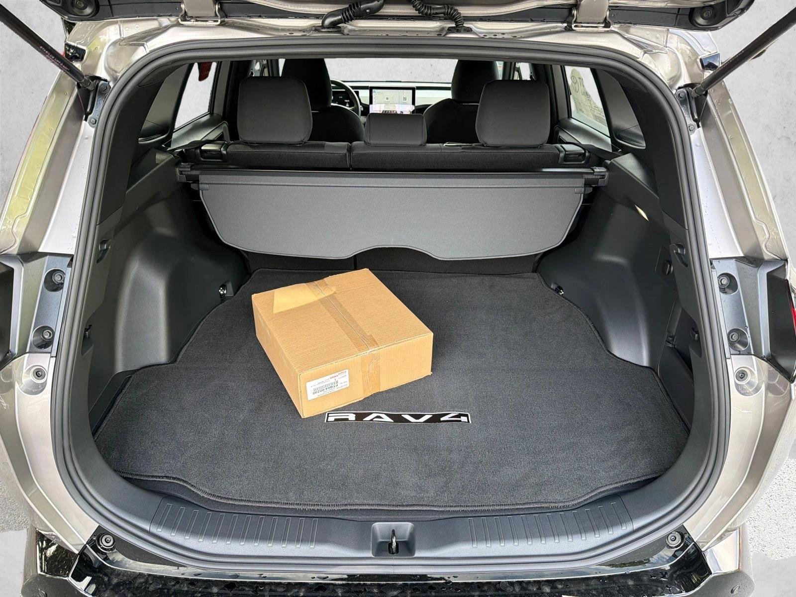 New 2026 Meteor Shower Toyota SE image 18