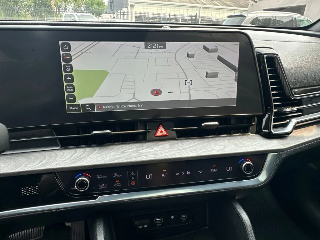 Used 2023 Black Kia X-Line image 21