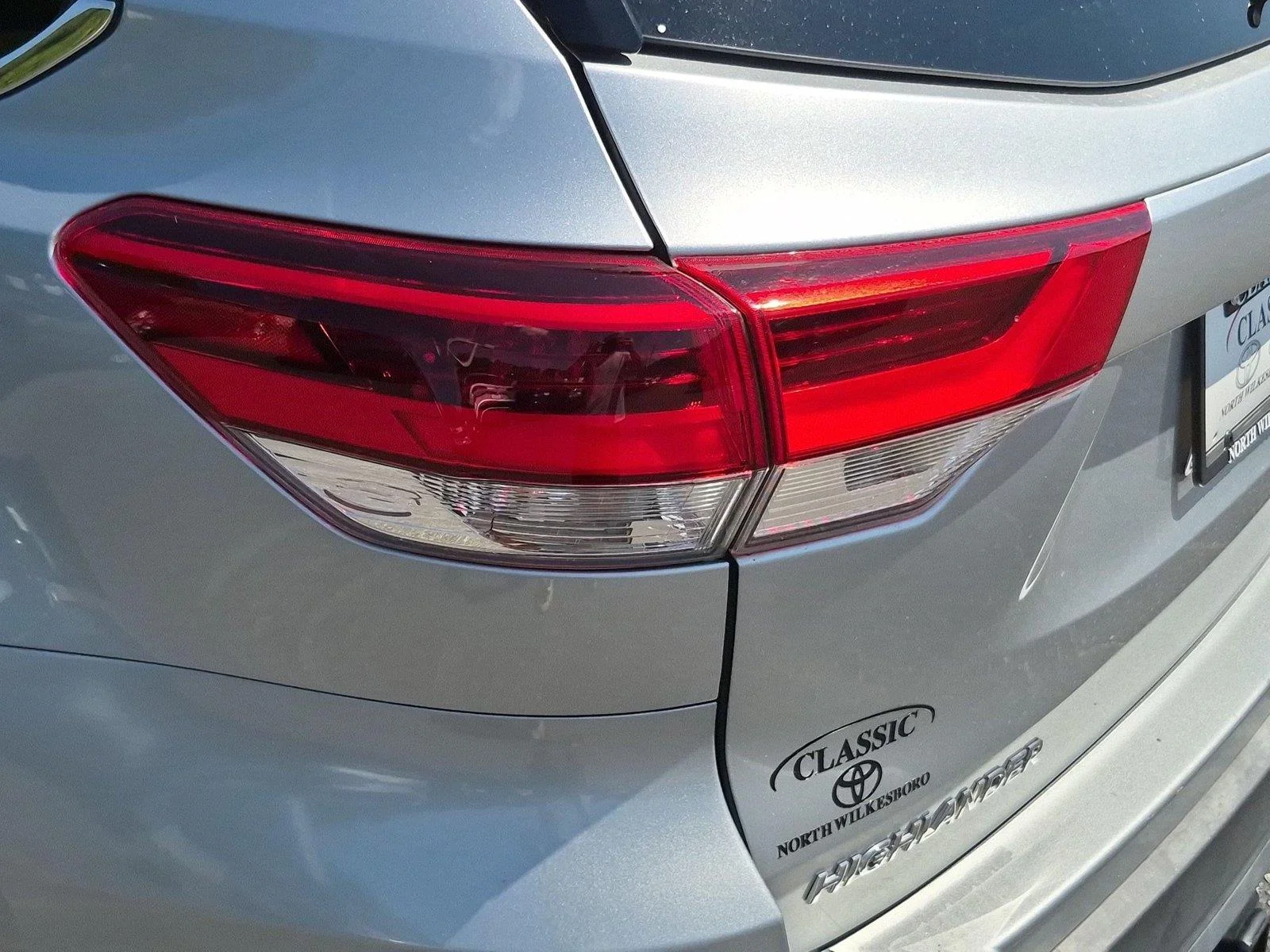 Used 2018 Celestial Silver Metallic Toyota SE image 12