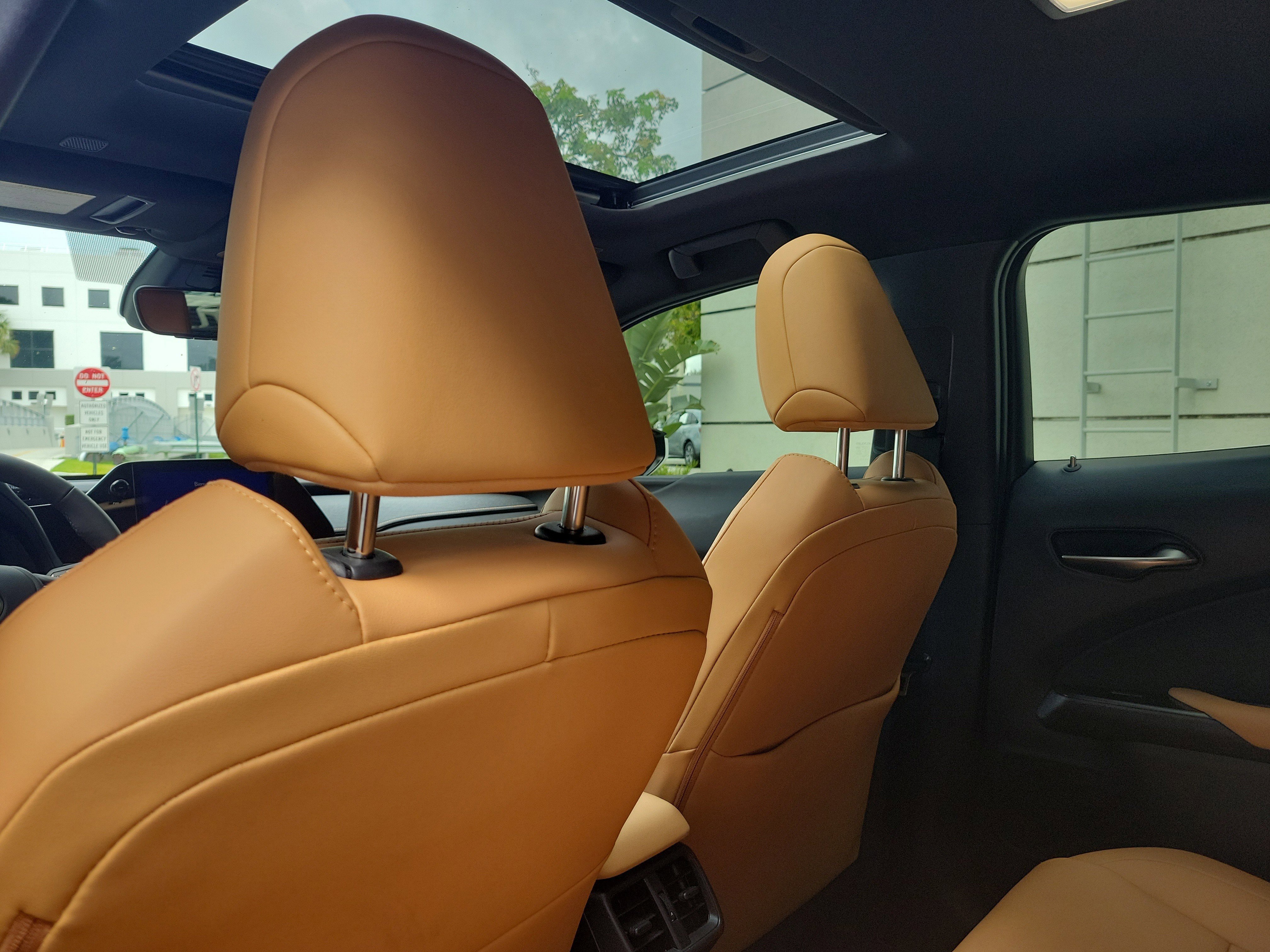Certified Used 2025 White Pearl Lexus UX 300h Premium image 14