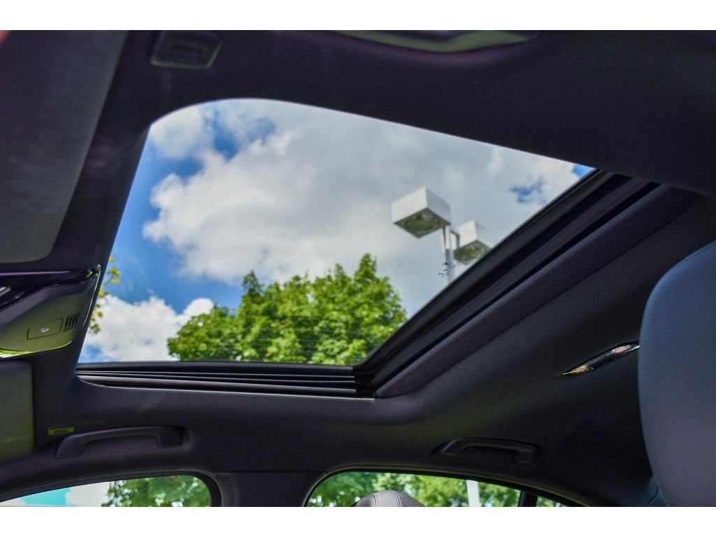 Used 2021 Mineral Gray Metallic BMW 330i xDrive image 15