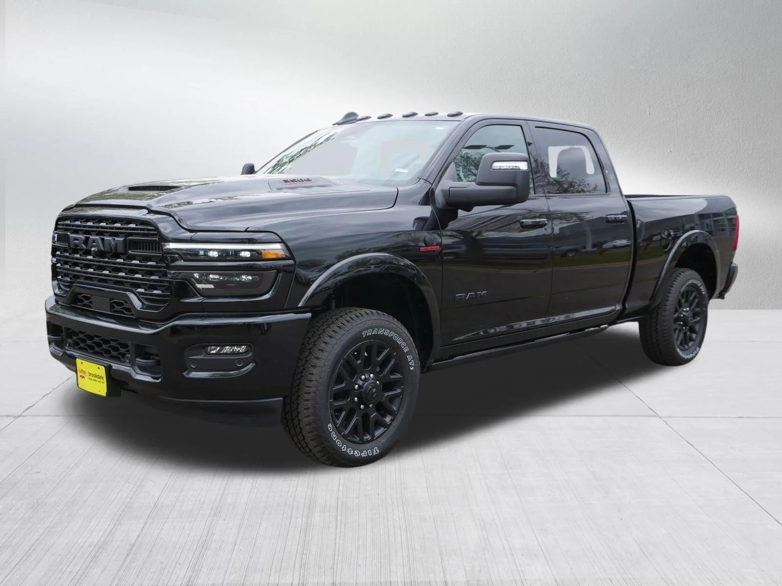 New 2026 Diamond Black Crystal Pearl-Coat Exterior Paint RAM Limited image 3